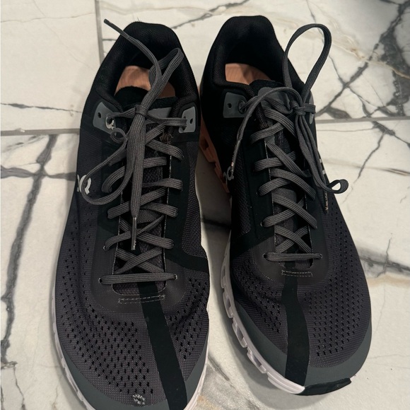 On Cloud Helion Cloudtec Women's Size 9.5 Cloudflow Running Shoes Gray Pink EUC - Picture 2 of 6